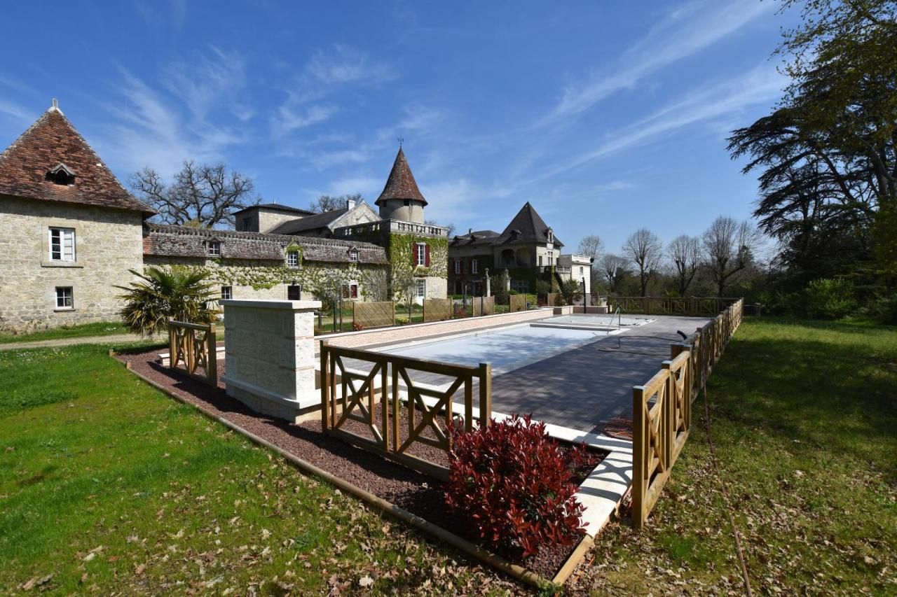 Chateau De Laroche Bed and Breakfast Vianne Exterior foto